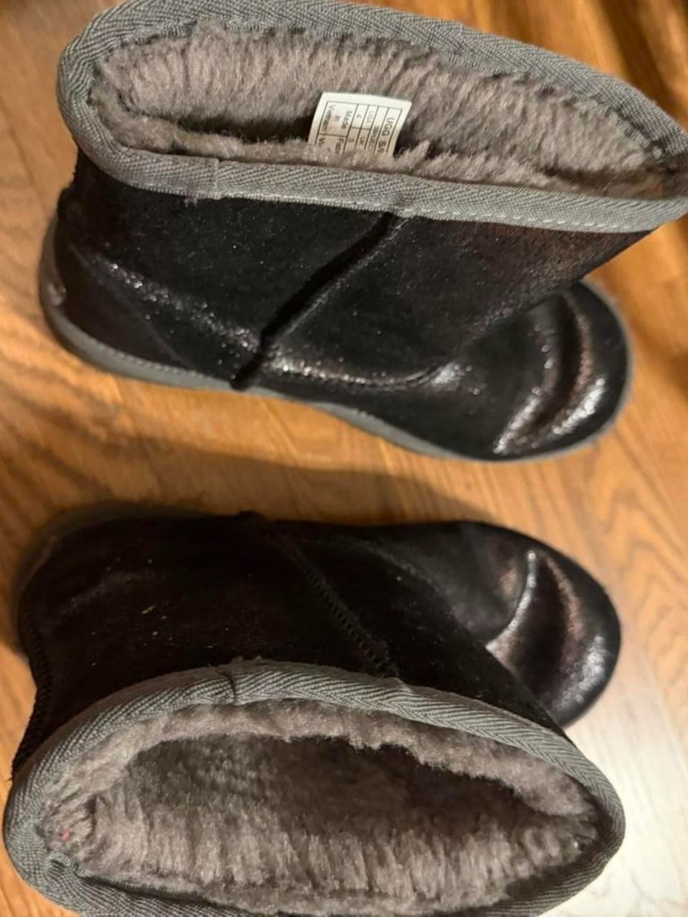 UGG Kids Black Sparkle Shearling-Lined Boots